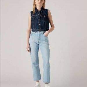 Levi’s 501 crop jeans light wash W30 L26